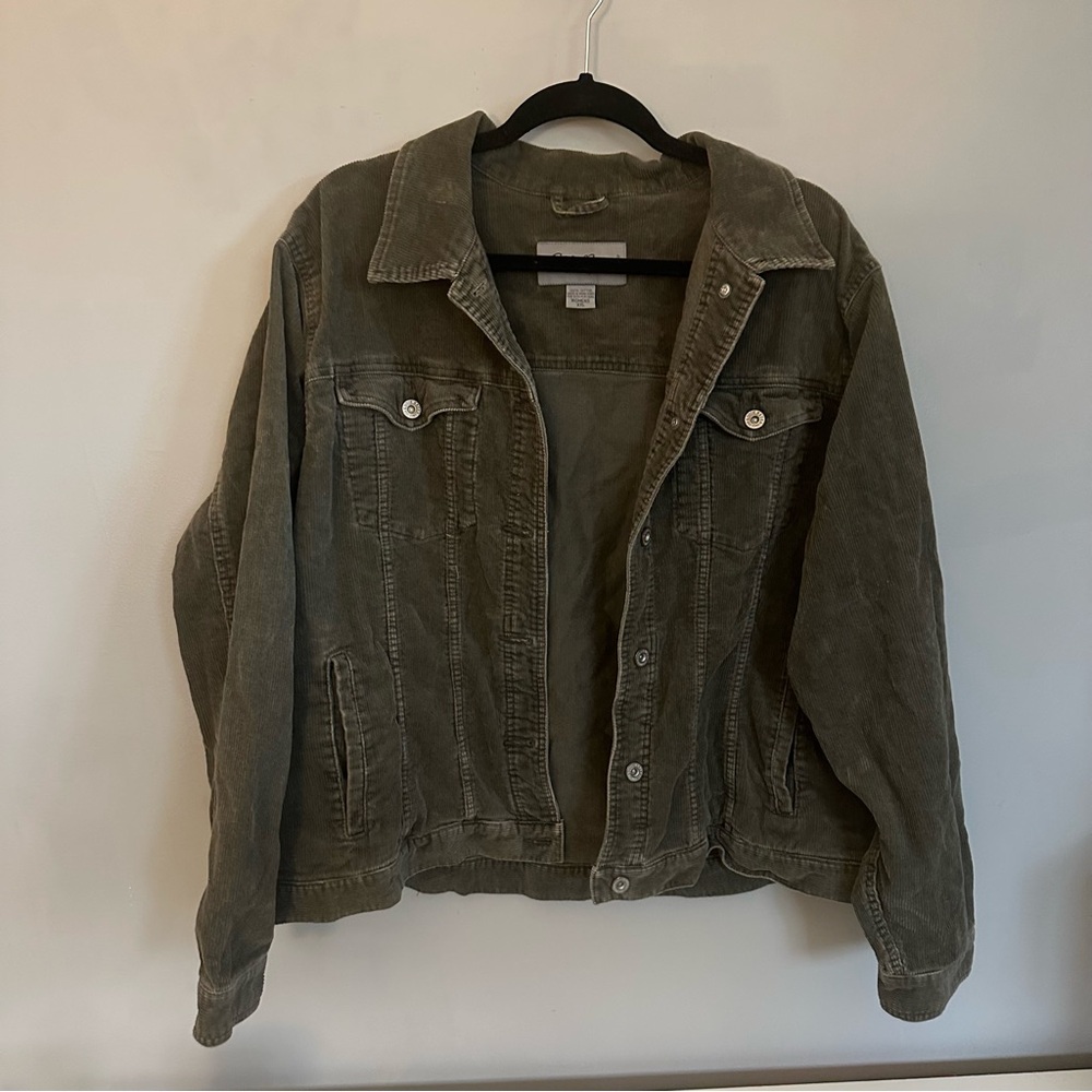 Eddie Bauer Women’s Vintage Green Corduroy Jacket